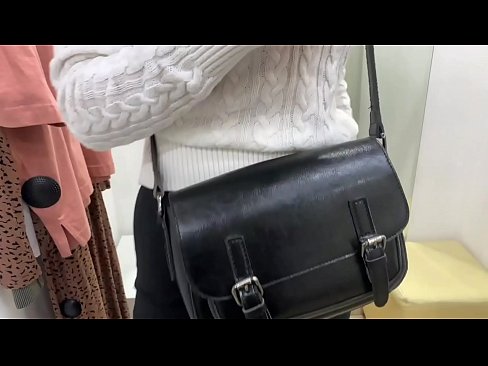 ❤️ Javna masturbacija mlade kujice FeralBerry s dildom u sobi za mjerenje ️❌ Porno fb kod nas hr.extraclasswork.ru ❤